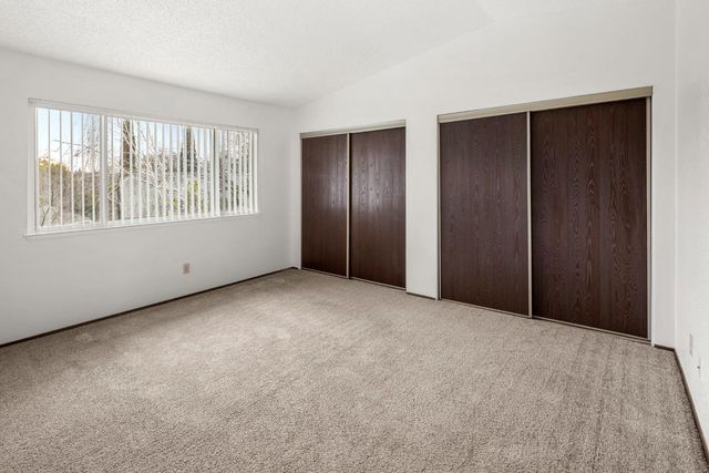 6005 Woodside Dr, Rocklin, CA 95677