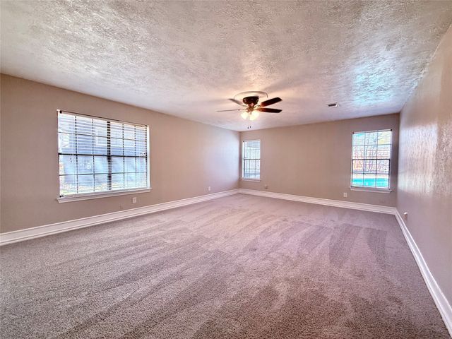 4804 Fawn Valley Court, Arlington, TX 76017