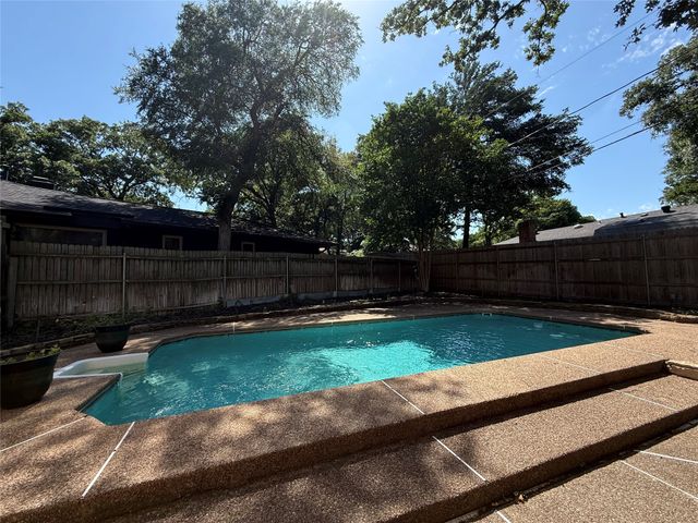 4804 Fawn Valley Court, Arlington, TX 76017