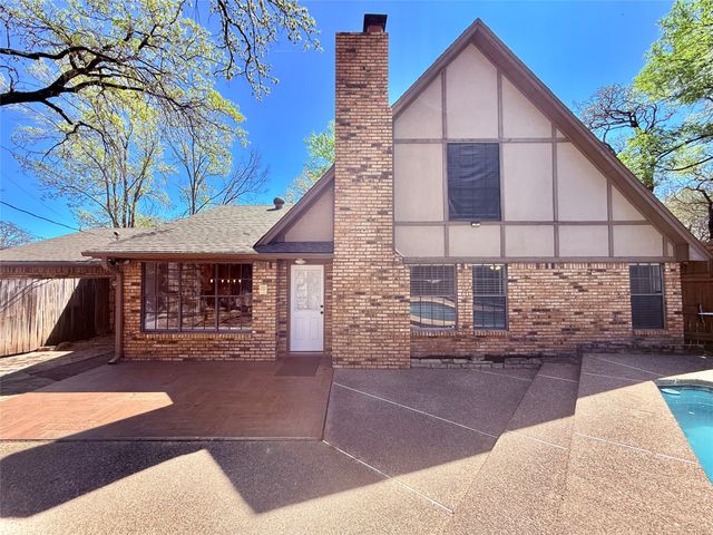 4804 Fawn Valley Court, Arlington, TX 76017