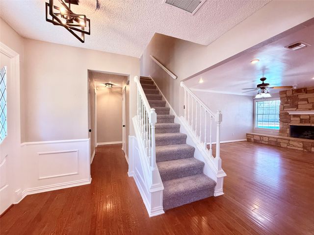 4804 Fawn Valley Court, Arlington, TX 76017