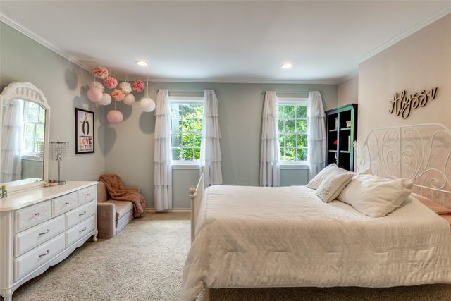 4556 Belclaire Avenue, Highland Park, TX 75205
