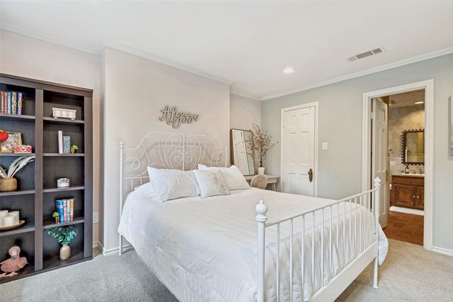 4556 Belclaire Avenue, Highland Park, TX 75205
