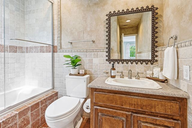 4556 Belclaire Avenue, Highland Park, TX 75205