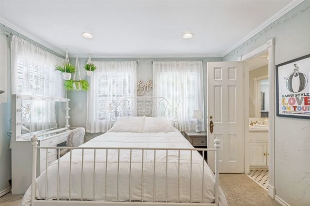 4556 Belclaire Avenue, Highland Park, TX 75205