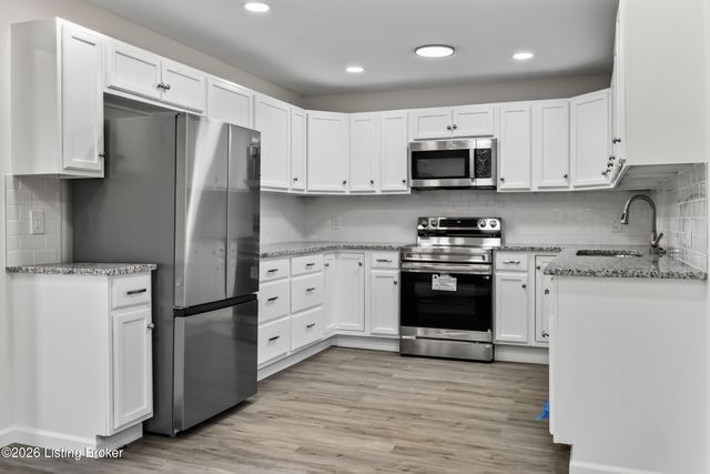 1423 Hobart Dr, Louisville, KY 40216