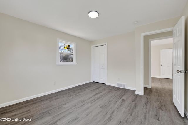 1423 Hobart Dr, Louisville, KY 40216