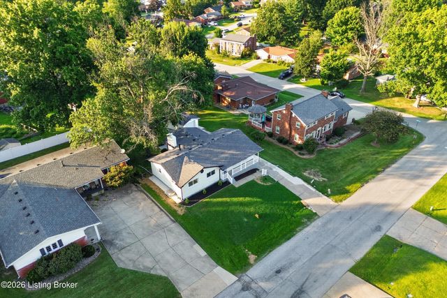 1423 Hobart Dr, Louisville, KY 40216
