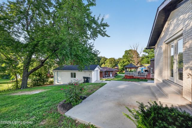 1423 Hobart Dr, Louisville, KY 40216