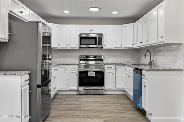 1423 Hobart Dr, Louisville, KY 40216