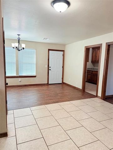 17170 Hickory Trail, Newalla, OK 74857