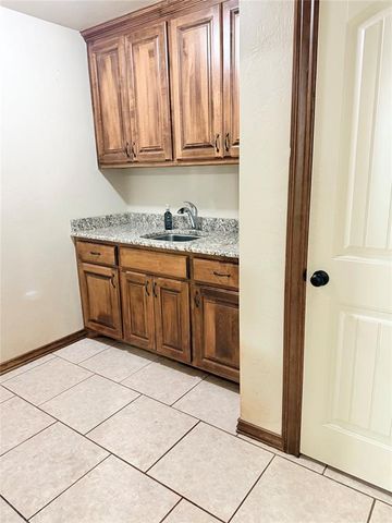 17170 Hickory Trail, Newalla, OK 74857