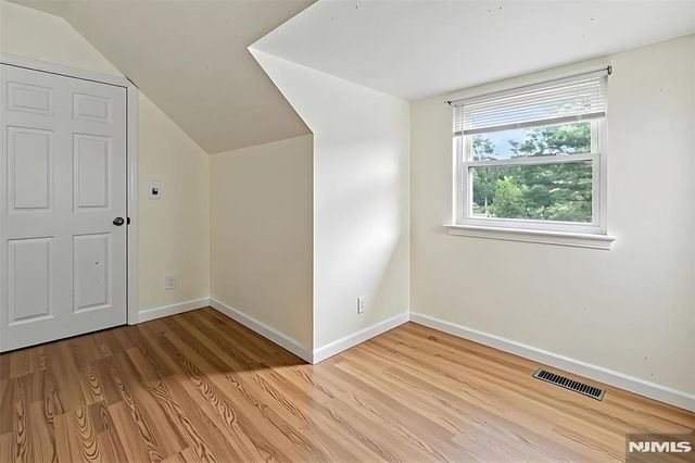 68 16th Avenue, Elmwood Park, NJ 07407