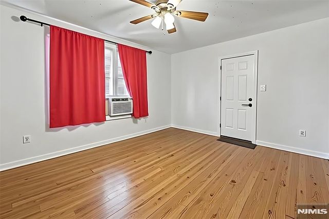 68 16th Avenue, Elmwood Park, NJ 07407