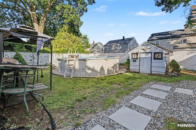 68 16th Avenue, Elmwood Park, NJ 07407