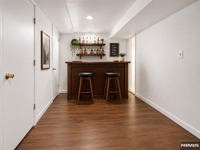 68 16th Avenue, Elmwood Park, NJ 07407