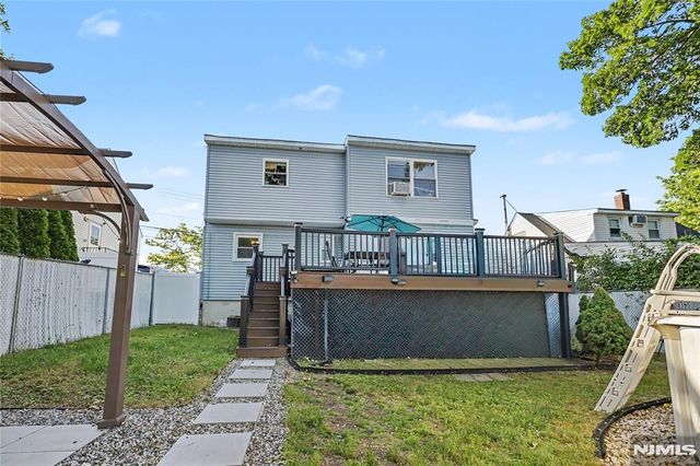 68 16th Avenue, Elmwood Park, NJ 07407