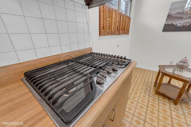 4707 Fairview Avenue, Downers Grove, IL 60515