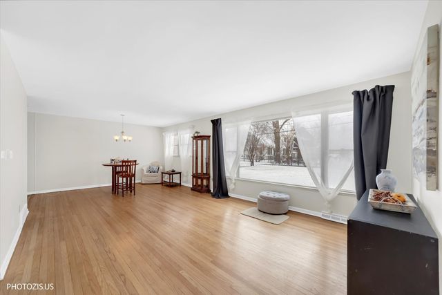 4707 Fairview Avenue, Downers Grove, IL 60515