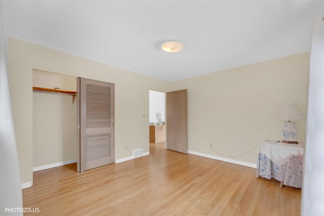 4707 Fairview Avenue, Downers Grove, IL 60515