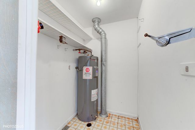 4707 Fairview Avenue, Downers Grove, IL 60515