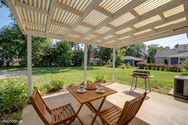 4707 Fairview Avenue, Downers Grove, IL 60515