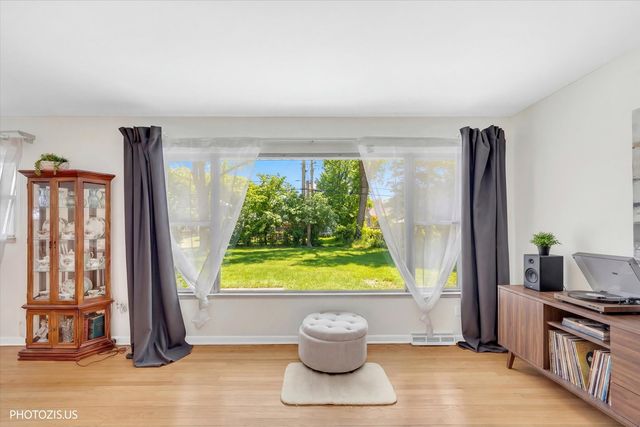 4707 Fairview Avenue, Downers Grove, IL 60515