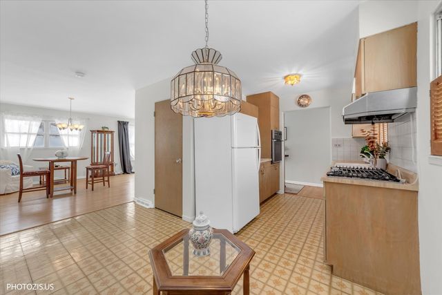 4707 Fairview Avenue, Downers Grove, IL 60515