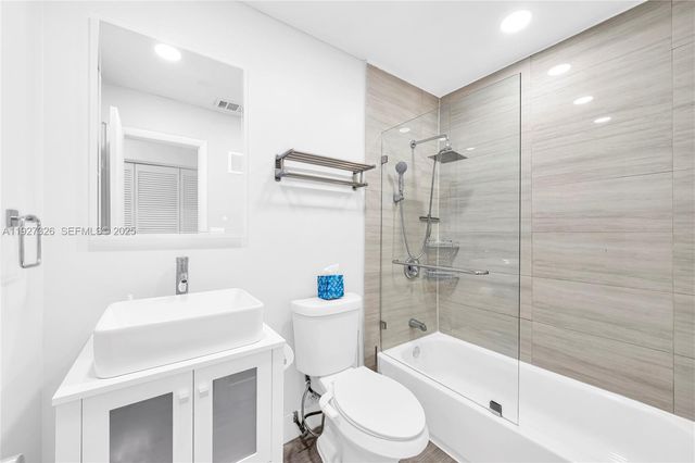 11974 SW 110th St Cir S, Miami, FL 33186