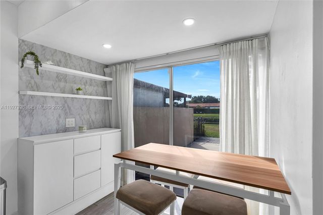 11974 SW 110th St Cir S, Miami, FL 33186