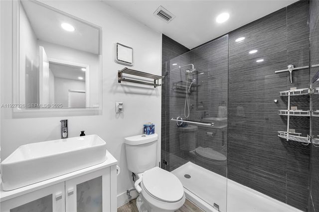 11974 SW 110th St Cir S, Miami, FL 33186