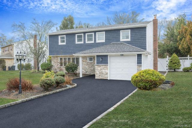 12 Crabapple Lane, Commack, NY 11725