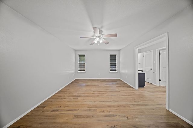 1602 Lancelot Circle, Grand Prairie, TX 75050