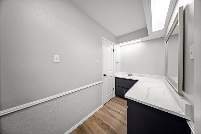 1602 Lancelot Circle, Grand Prairie, TX 75050
