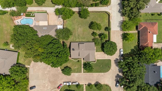 1602 Lancelot Circle, Grand Prairie, TX 75050