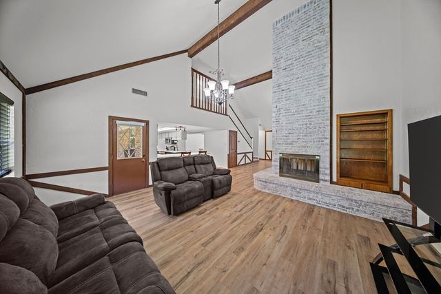 1602 Lancelot Circle, Grand Prairie, TX 75050