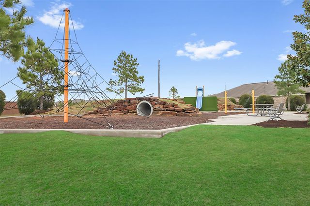 7710 Squall Lane, Baytown, TX 77523