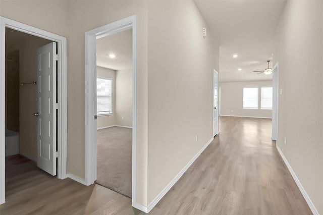 7710 Squall Lane, Baytown, TX 77523