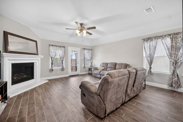 512 Portina Drive, Anna, TX 75409