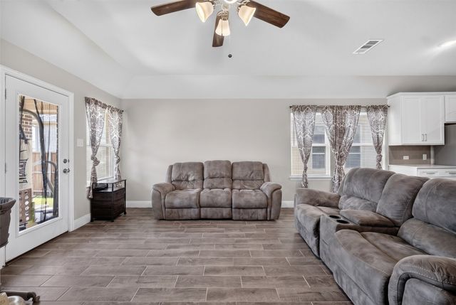 512 Portina Drive, Anna, TX 75409