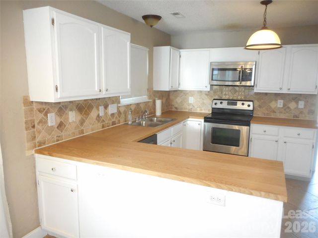 8431 Leeper Drive, Charlotte, NC 28277