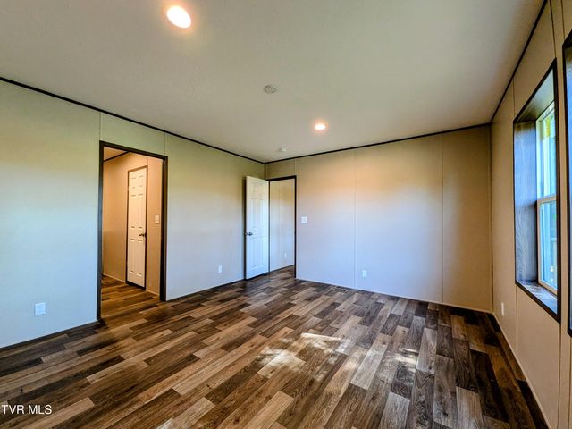 1211 Conklin Road, Jonesborough, TN 37659