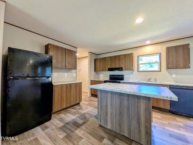 1211 Conklin Road, Jonesborough, TN 37659