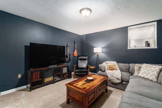 6323 Royal Tern Crossing, 49, Columbus, OH 43230
