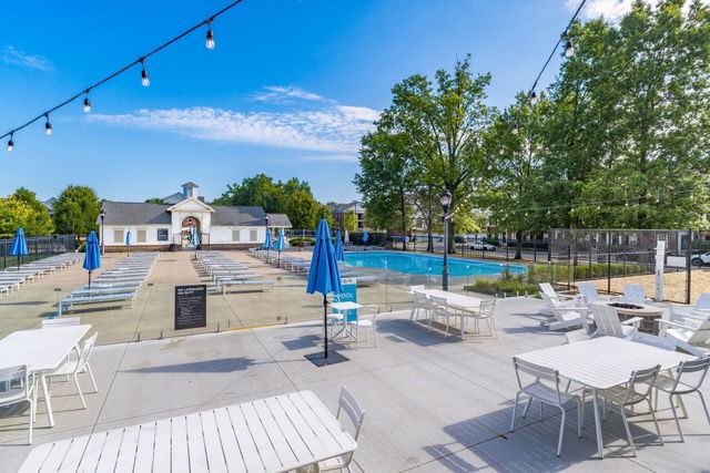 6323 Royal Tern Crossing, 49, Columbus, OH 43230