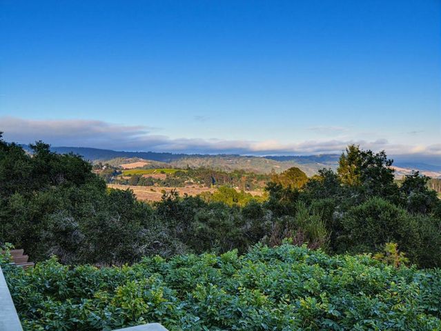 700 Meadowridge Road, Watsonville, CA 95076