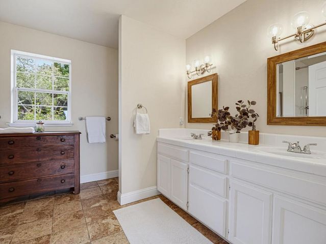 700 Meadowridge Road, Watsonville, CA 95076