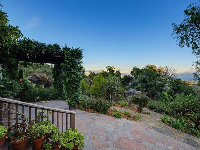 700 Meadowridge Road, Watsonville, CA 95076