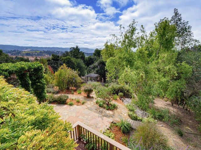 700 Meadowridge Road, Watsonville, CA 95076