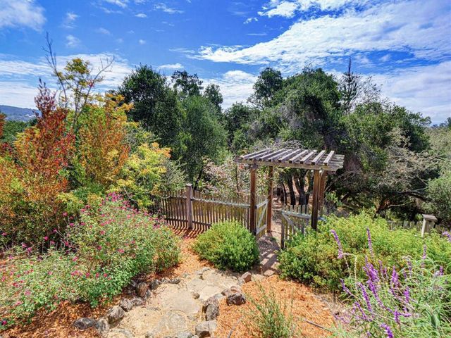 700 Meadowridge Road, Watsonville, CA 95076
